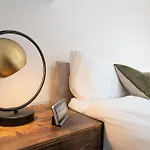 Deluxe Apartment In Sheffield City Centre - Sleeps 6